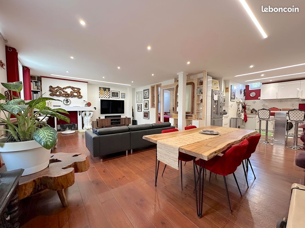 Parking 144 m² · à Bordeaux · 144 m² · 548 000 €