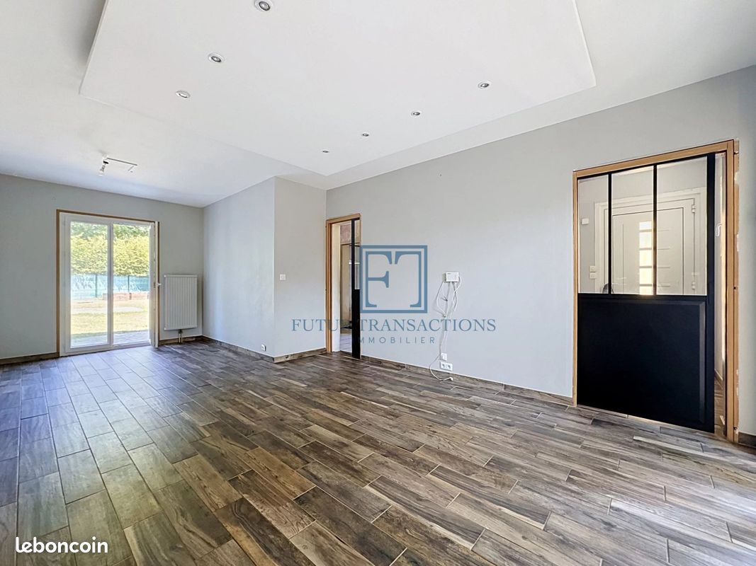 Maison 6 pièces 104 m² · à Élancourt · 104 m² · 350 000 €