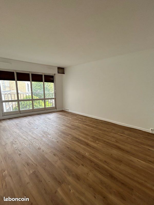 Appartement 1 pièce 28 m² · à Paris · 28,3 m² · 1 249 €