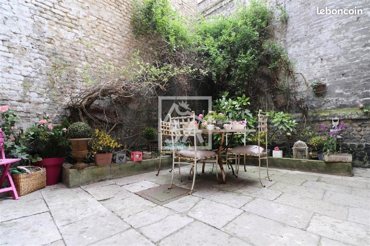 Maison 7 pièces 244 m² · à Calais · 244 m² · 303 340 €