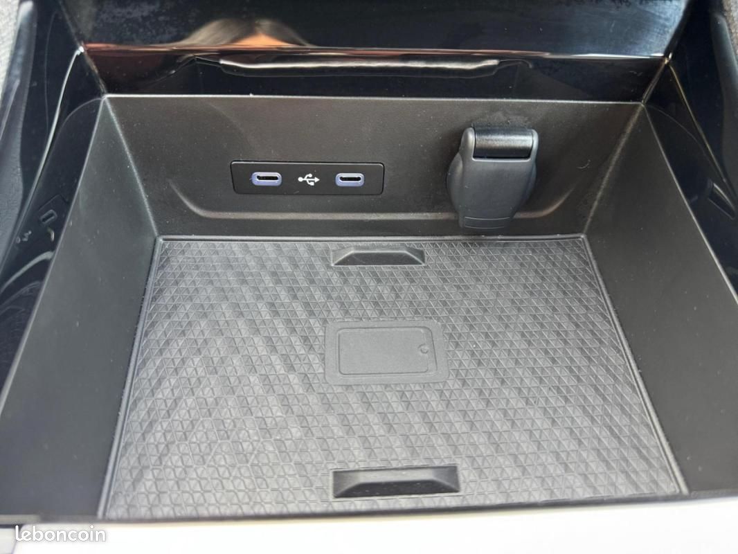 Renault Austral E-Tech hybrid 200 Evolution (image 23)