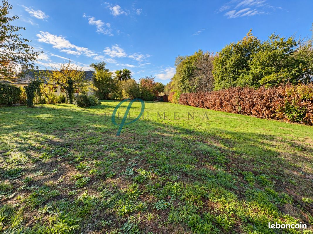 Terrain 919 m² · à Sucé-sur-Erdre · 919 m² · 210 000 €