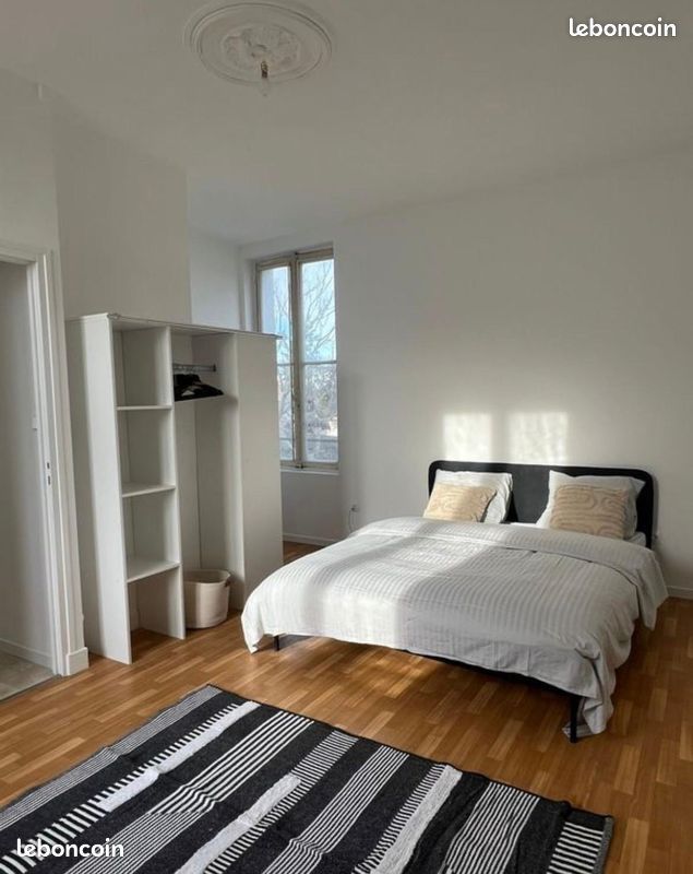 Appartement 1 pièce 58 m² · à Châtellerault · 58 m² · 598 €