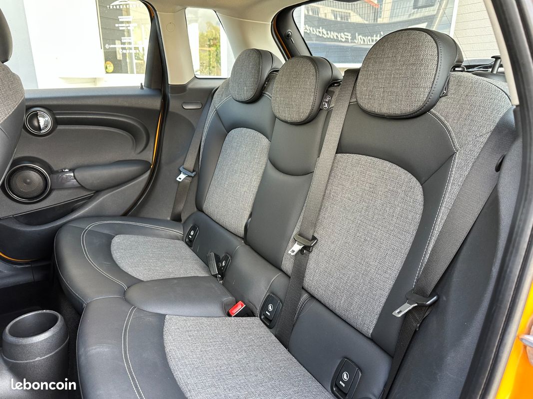 MINI HATCH 5 PORTES Cooper D 116 ch Pack Chili (image 12)