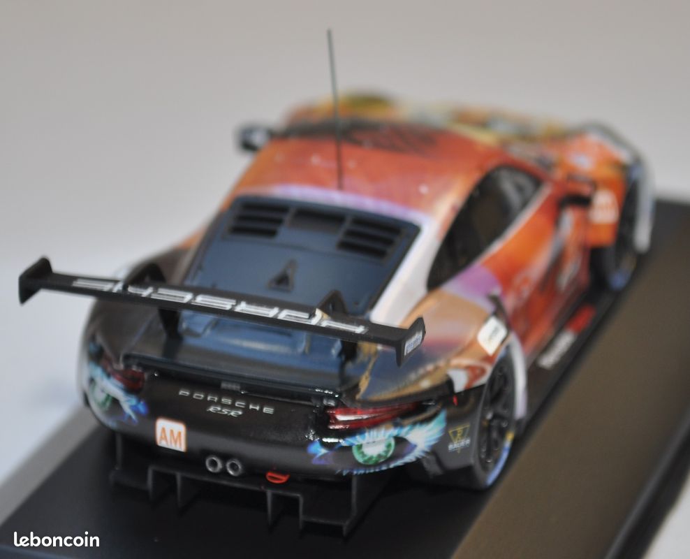 Porsche 911 991 RSR 4.0L Flat 6 92 24 Heures du Mans 2019 IXO LE43060