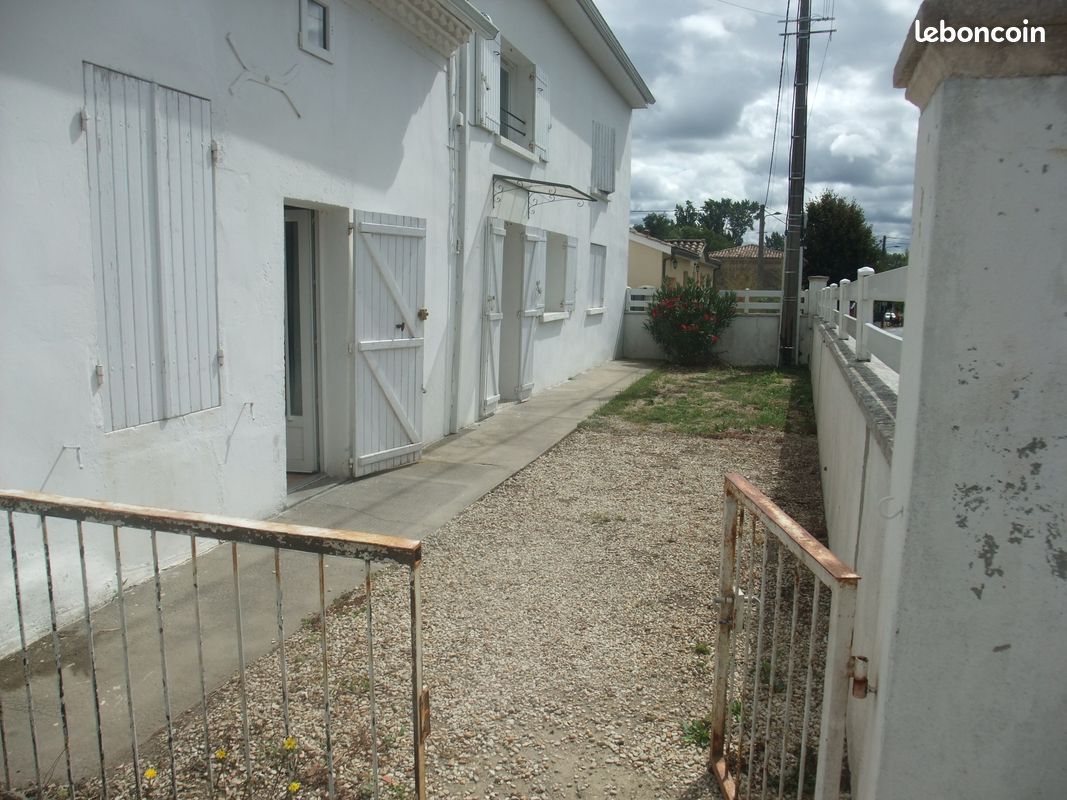 Parking 4 pièces 80 m² · à Saint-Aubin-de-Blaye · 80 m² · 705 €/mois