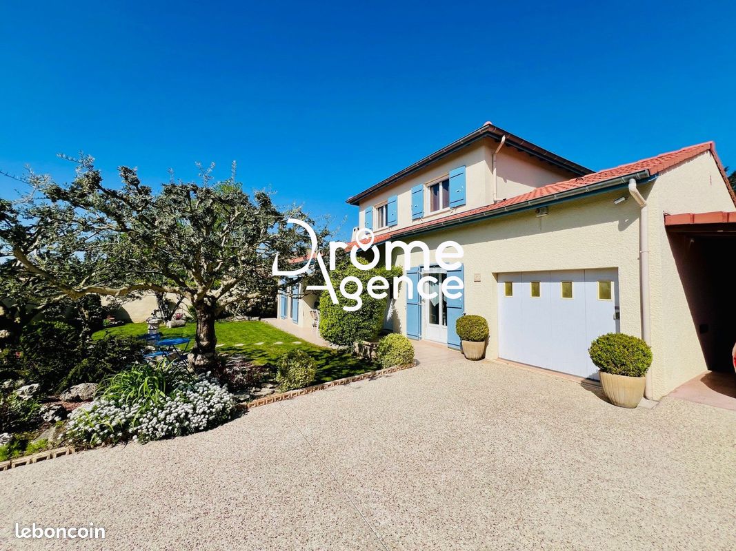 Maison 7 pièces 131 m² · à Montélier · 131 m² · 398 000 €