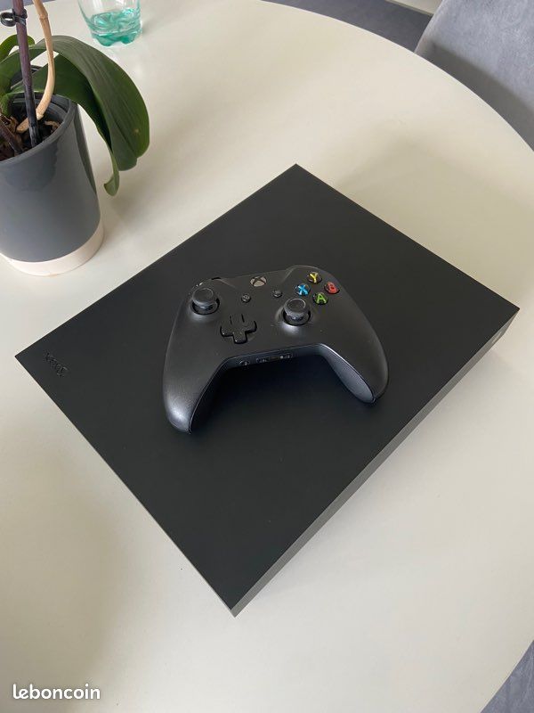 Xbox one x (image 1)