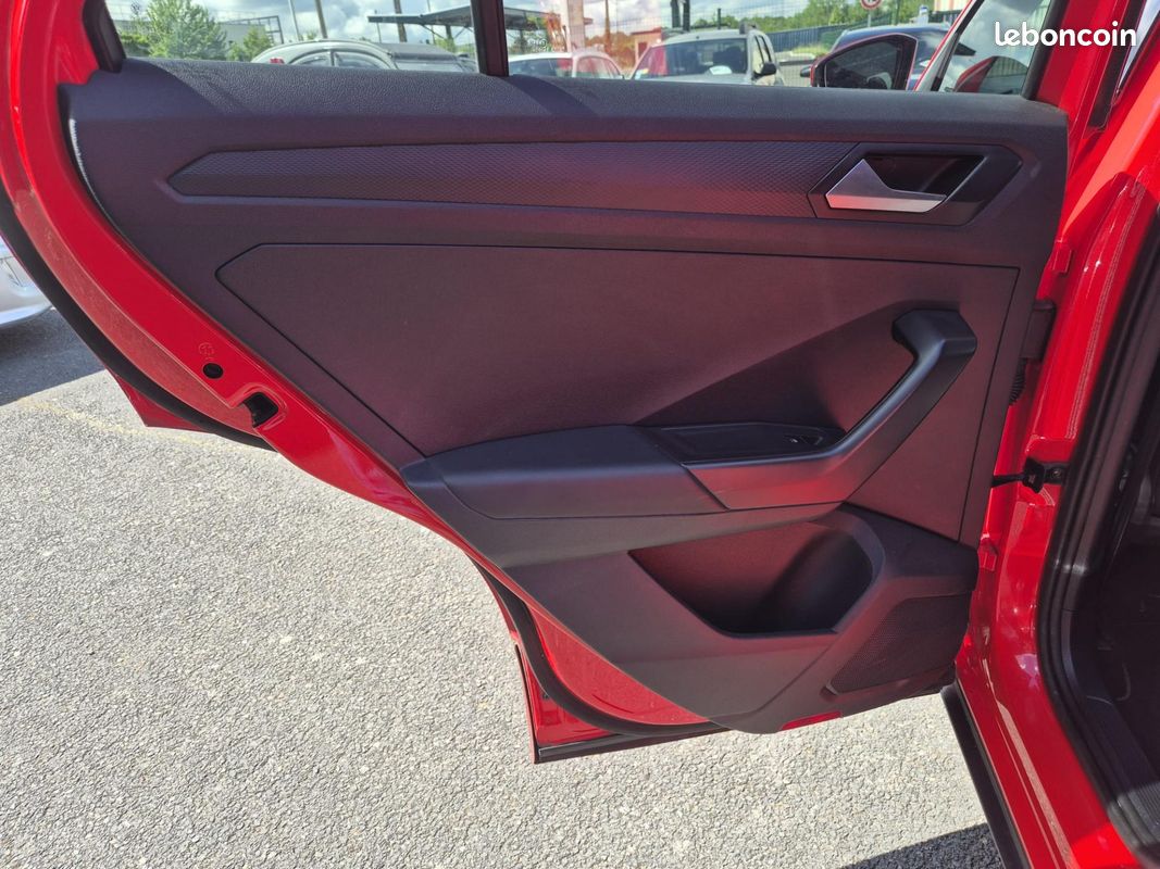 VOLKSWAGEN T-ROC 1.5 TSI Evo - 150 - Start&Stop R-Line PHASE 1 GARANTIE 6 MOIS (image 27)