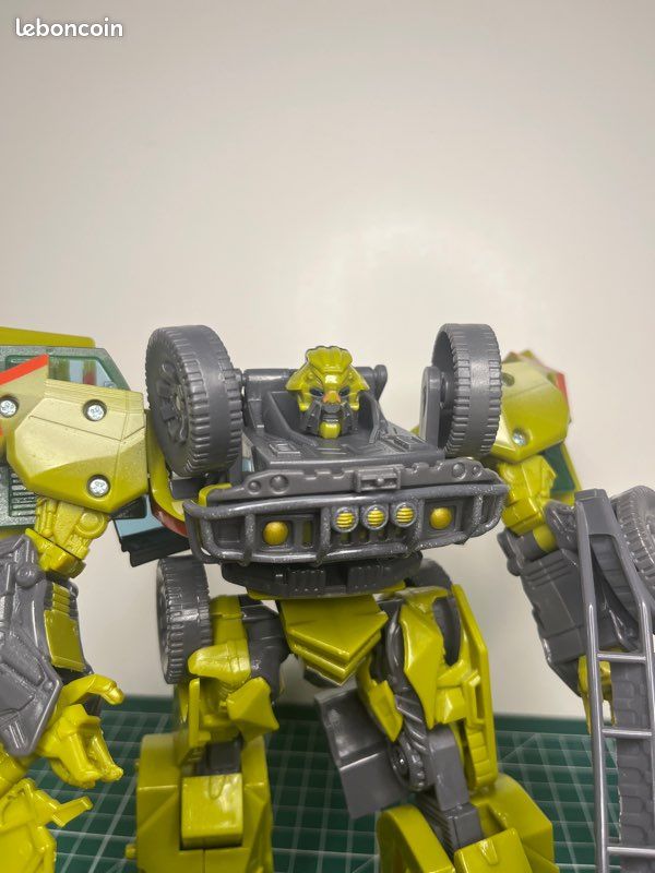 Transformers RATCHET 2009 - Revenge of the Fallen (image 6)