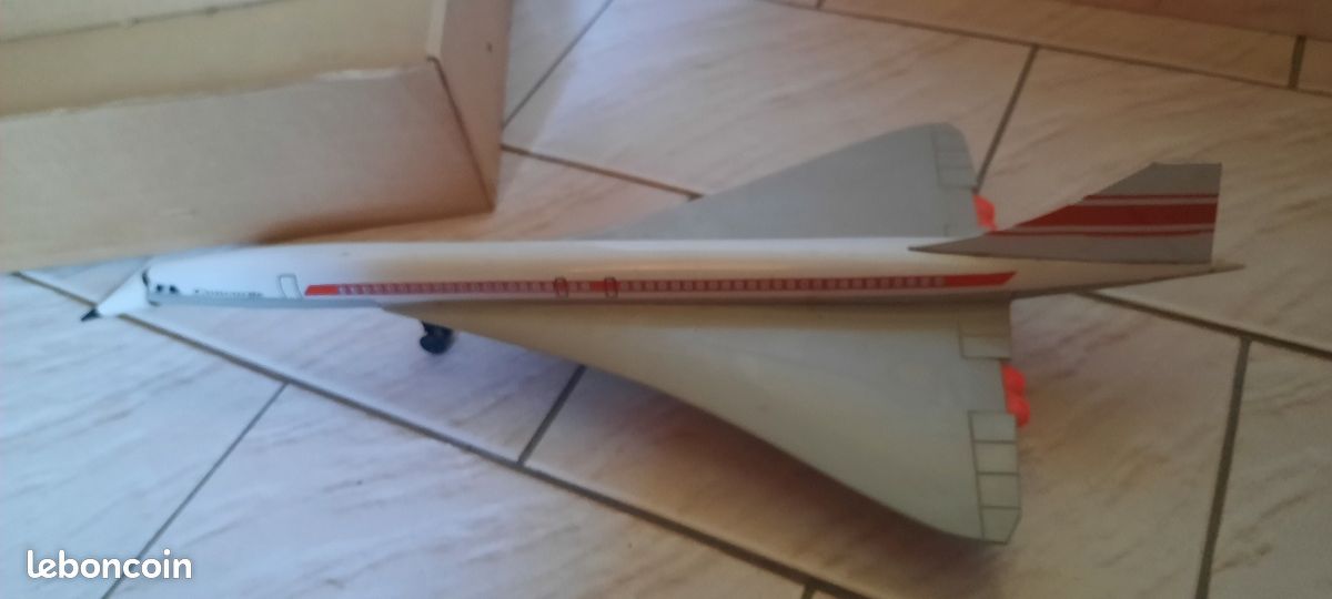ancien jouet tole concorde supersonic japan air lines JA2710 daiya