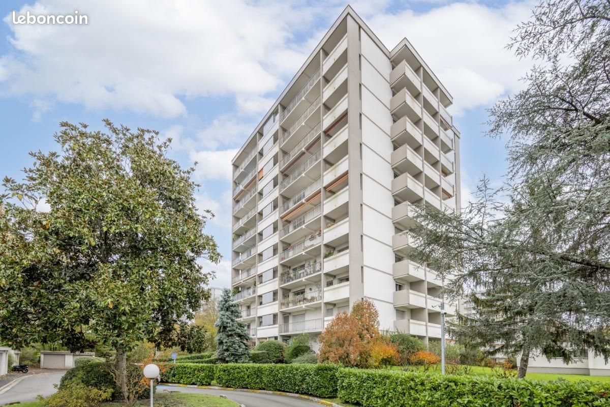 Appartement 5 pièces 112 m² · à Bordeaux · 112 m² · 1 736 €