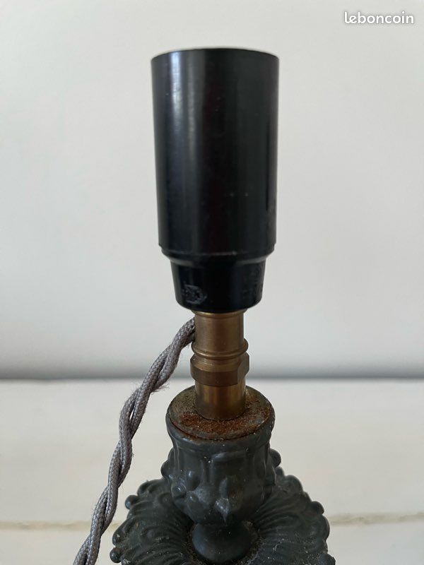 Paire de petites lampes patinées (image 4)