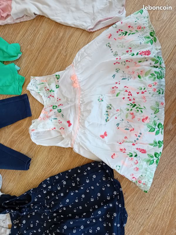 Lot de vêtements fille 12 mois (image 2)