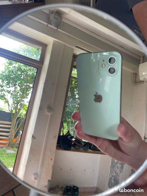 IPhone 12 64g turquoise (image 1)
