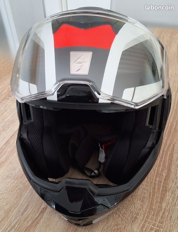 Casque intégral Benelli Scorpion S (image 1)