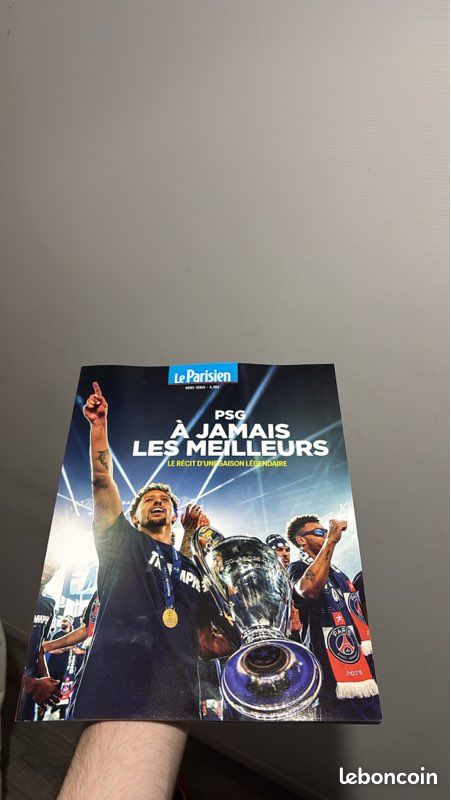 PSG à jamais les meilleurs AUJOURD'HUI EN FRANCE SPÉCIAL PSG NEUF