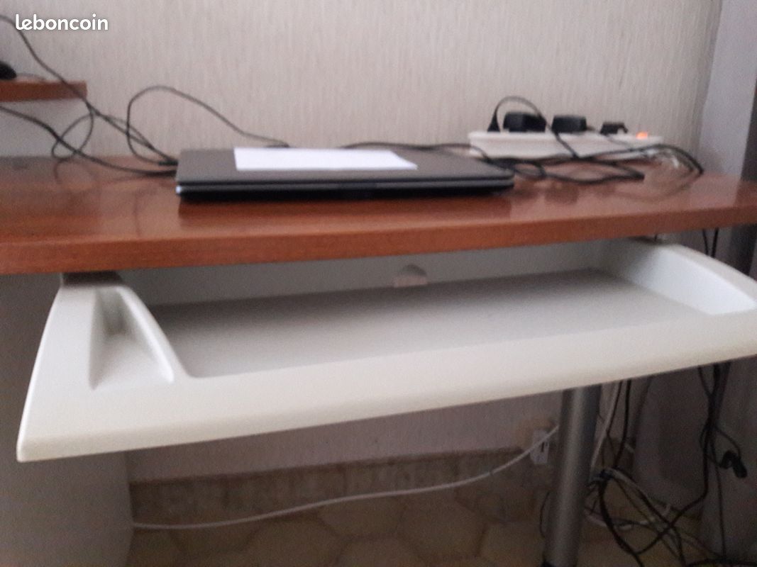 Bureau informatique (image 3)