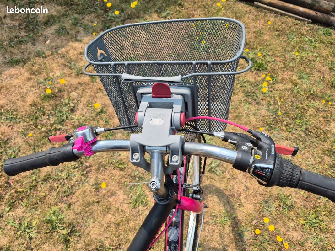 Vélo B twin 500 avec accessoires (image 7)
