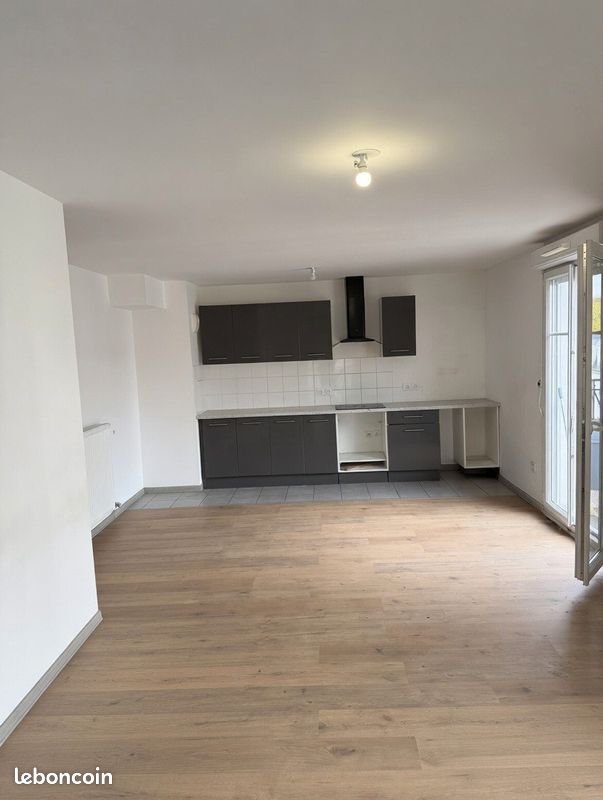 Appartement 4 pièces 83 m² · à Clamart · 82,8 m² · 1 649 €