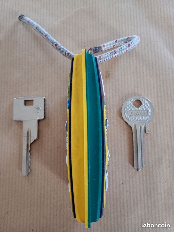 Porte clé flotteur (image 3)