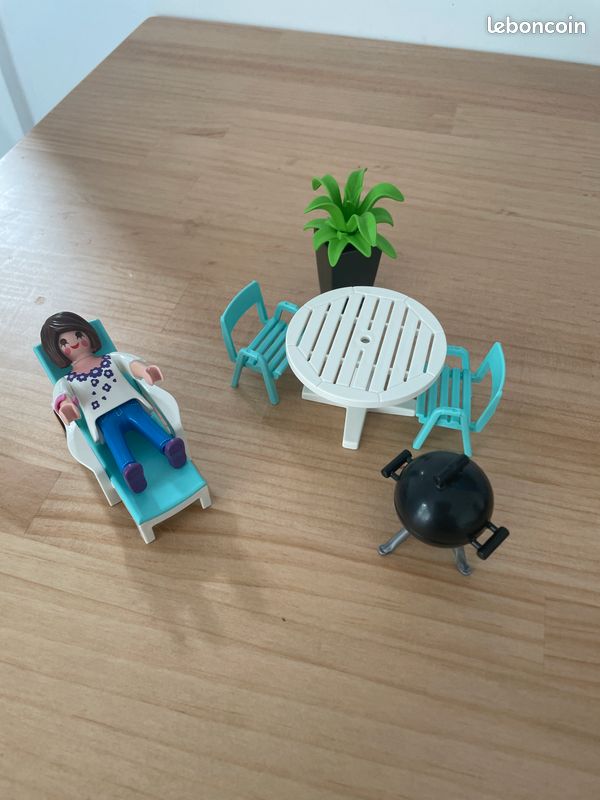 Playmobil maison jaune 9266 (image 1)