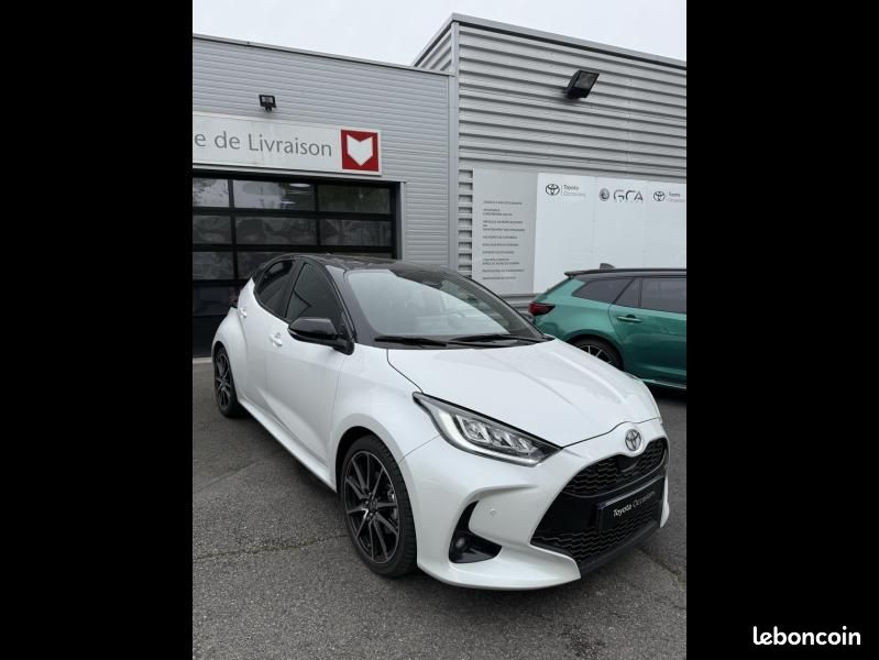 Toyota Yaris 130h GR Sport 5p MC24 (image 3)