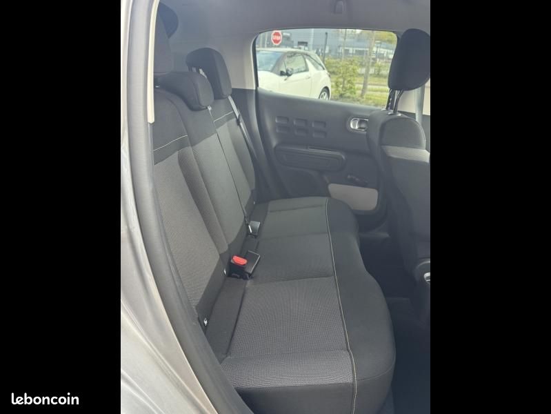 Citroen C3 1.2 PureTech 110ch S&S C-Series 120-121g (image 18)