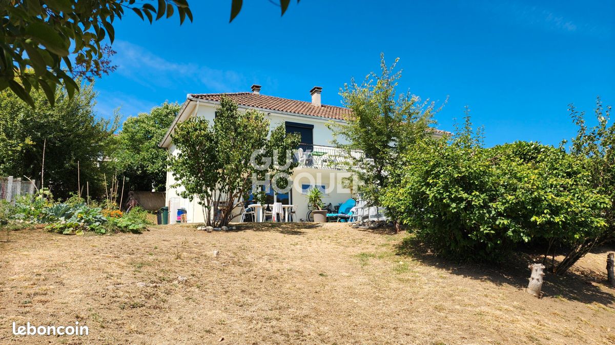 Maison 6 pièces 160 m² · à Agen · 160 m² · 195 000 €