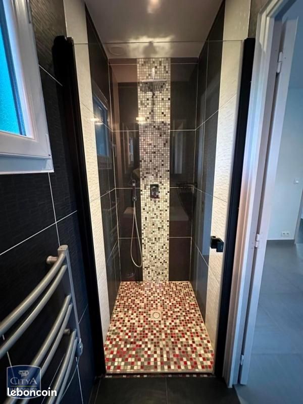 Maison a louer saint-nazaire - 5 pièce(s) - 118 m2 - Surfyn