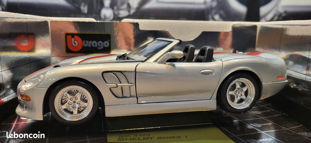 SHELBY Série 1 1999 BURAGO 1/18 Sans boite