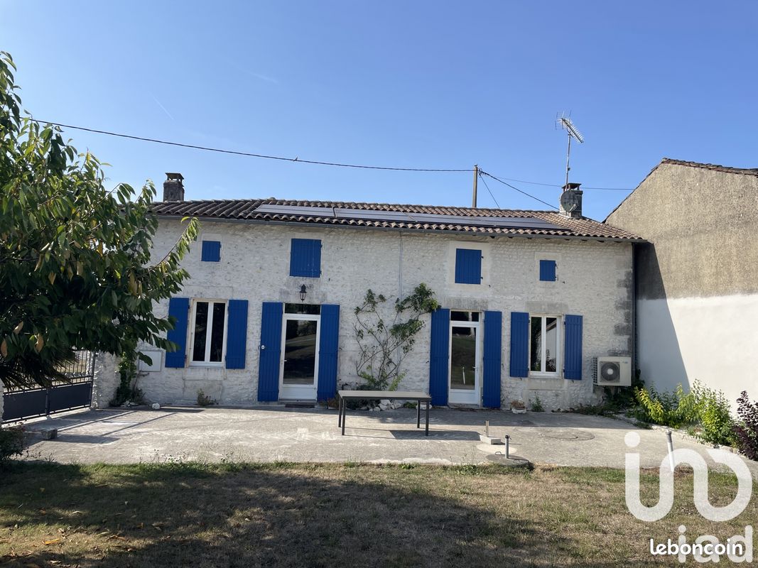 Maison 5 pièces 213 m² · à Réaux sur Trèfle · 213 m² · 245 000 €