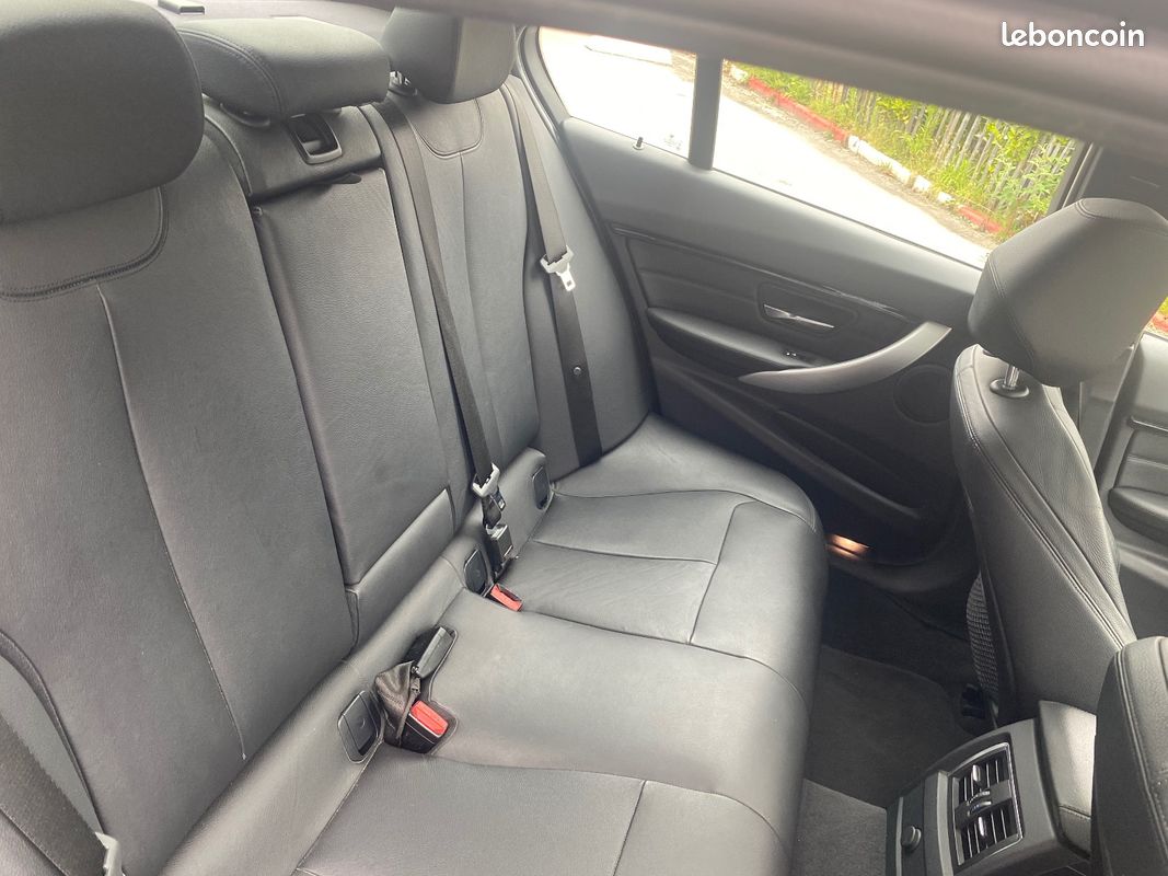 BMW SERIE 3 F30 LCI 318i 2.0L 136 ch M Sport A / TOIT OUVRANT / CUIR / TETE HAUTE (image 49)