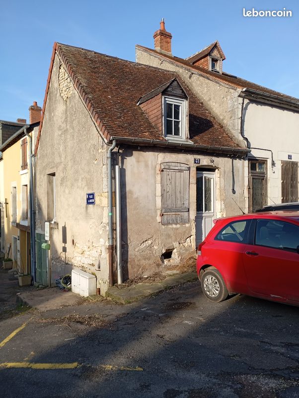 Maison 3 pièces 25 m² · à La Charité-sur-Loire · 25 m² · 16 000 €
