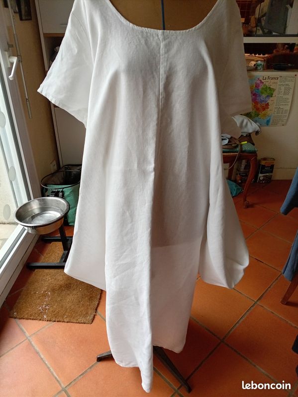 Magnifique robe en lin blanc T.U (image 1)