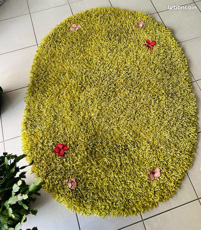 Joli tapis vert coloré 130 / 110 cms Vertbaudet très bon état (image 5)