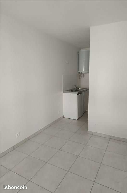 Appartement 1 pièce 15 m² · à Angers · 15 m² · 411 €/mois