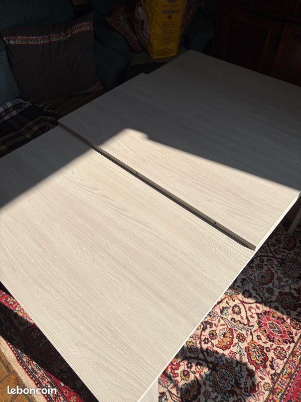 Table (image 1)
