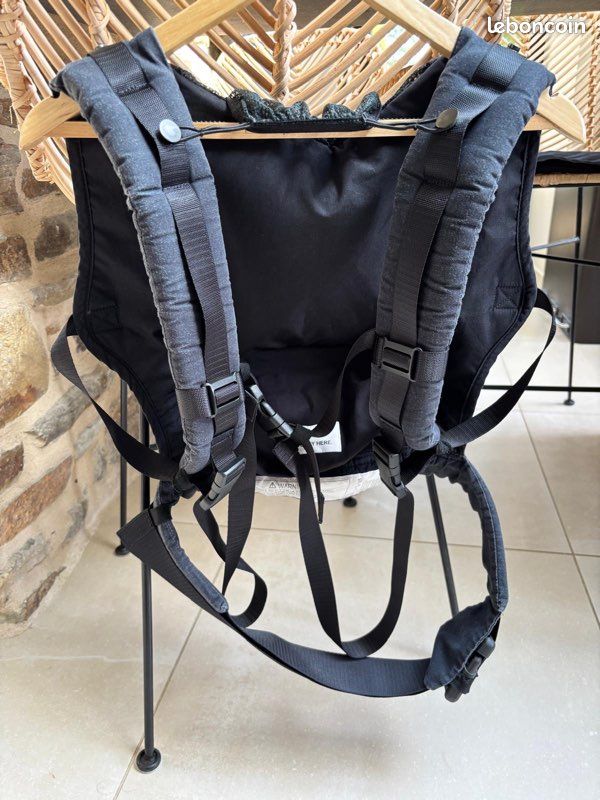 Porte-bébé physiologique noir HoodieCarrier (LOVE RADIUS) en très bon état avec pack nourrisson/naissance (image 7)
