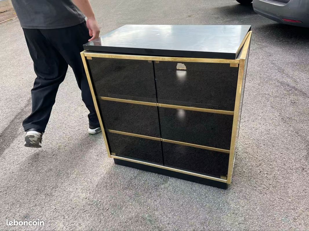 Commode/Buffet noire avec portes en verre fumé (image 1)