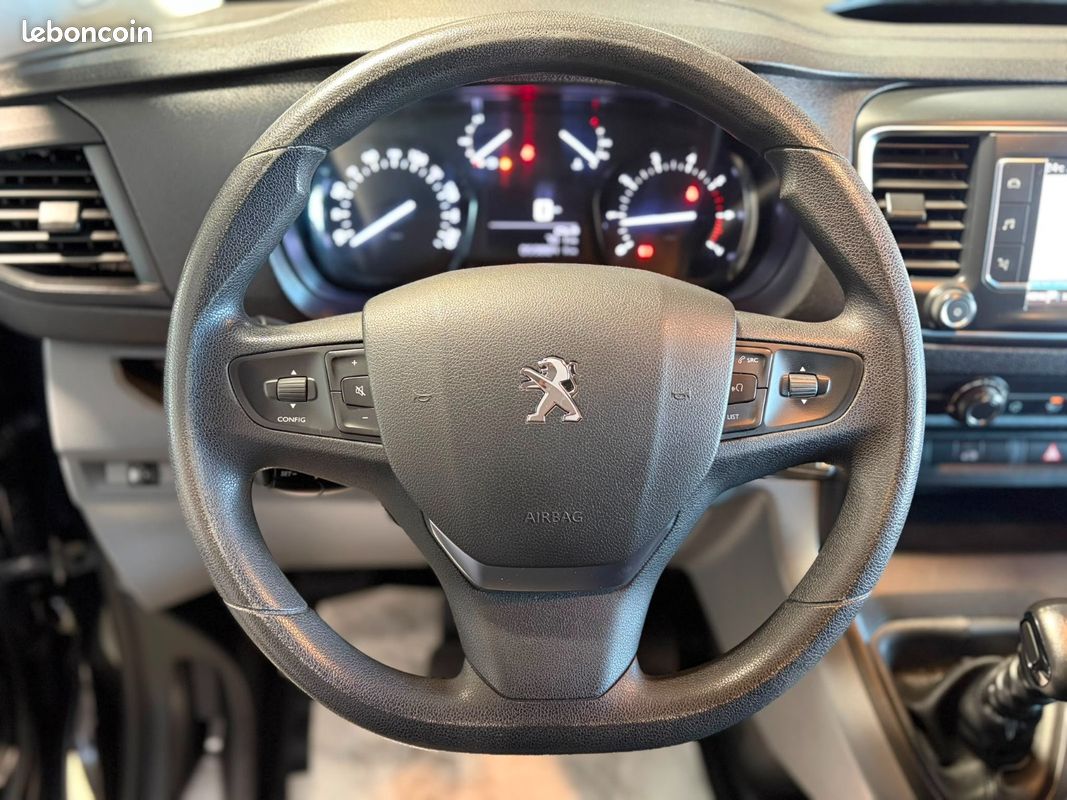 PEUGEOT EXPERT 2.0 145 Blue HDI PREMIUM - Apple CarPlay / Android Auto - Régulateur / Limiteur - Clim - Attelage - (image 13)