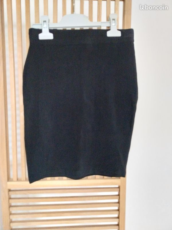 Jupe noire - Plein Futur - Taille 36/38 (image 1)