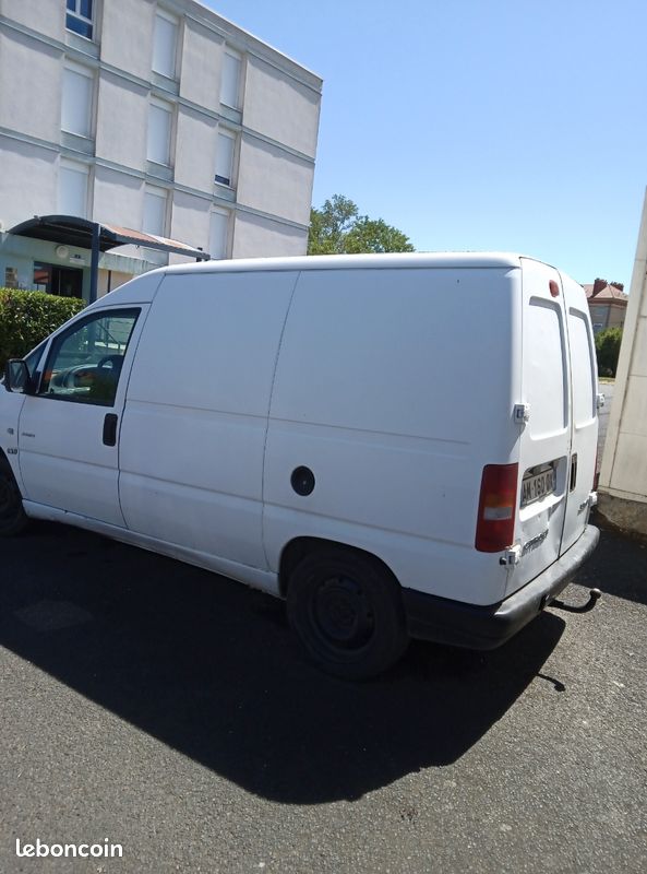 Utilitaire pour pièces (image 1)
