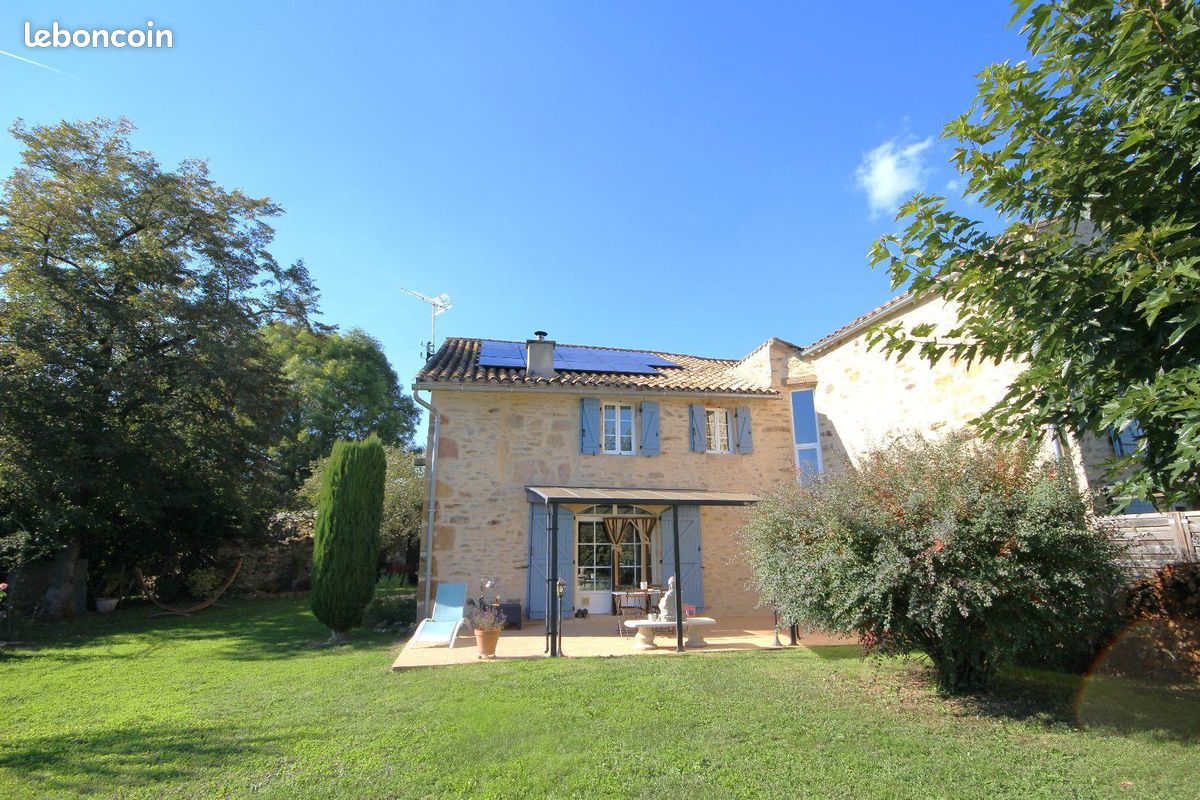 Maison 9 pièces 213 m² · à Laguépie · 213 m² · 321 450 €