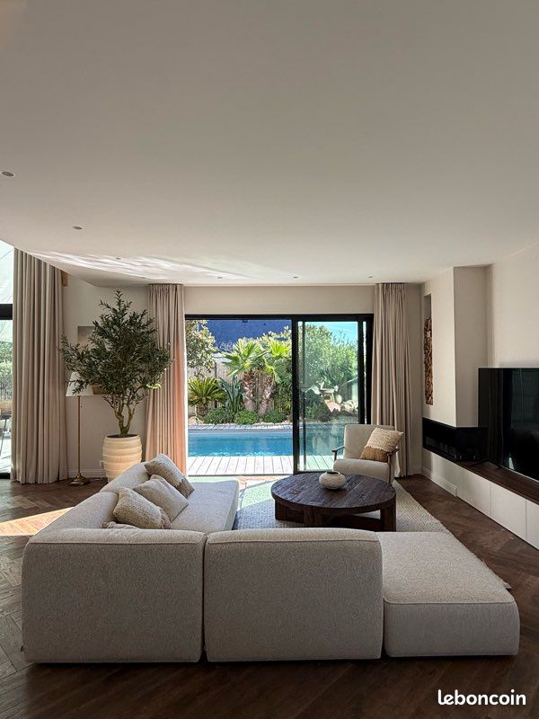 Maison 7 pièces 197 m² · à Locmariaquer · 197 m² · 892 000 €