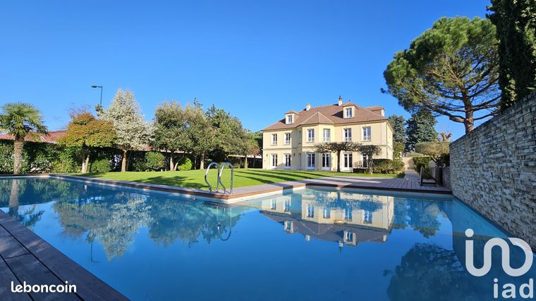 Villa 10 pièces 350 m²