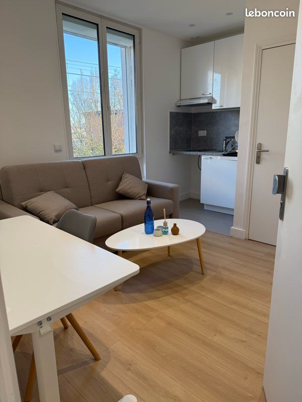 Appartement 1 pièce 15 m² · à Cachan · 15 m² · 830 €/mois