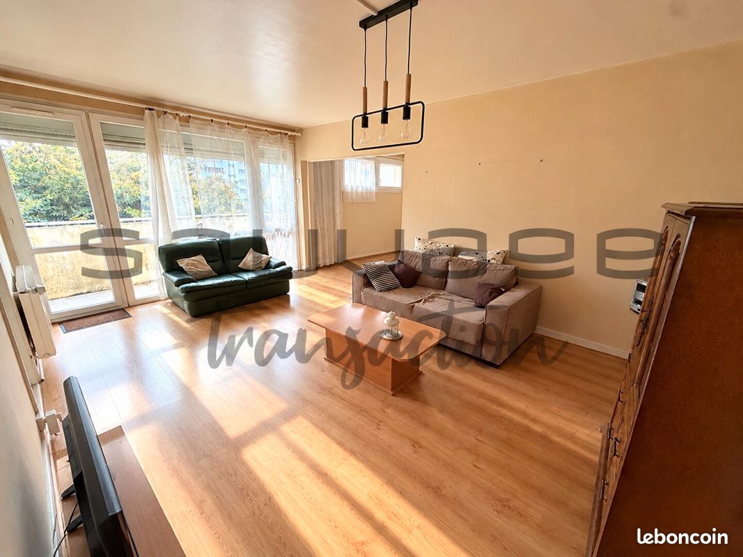 Appartement 4 pièces 78 m² · à Bihorel · 78 m² · 87 000 €