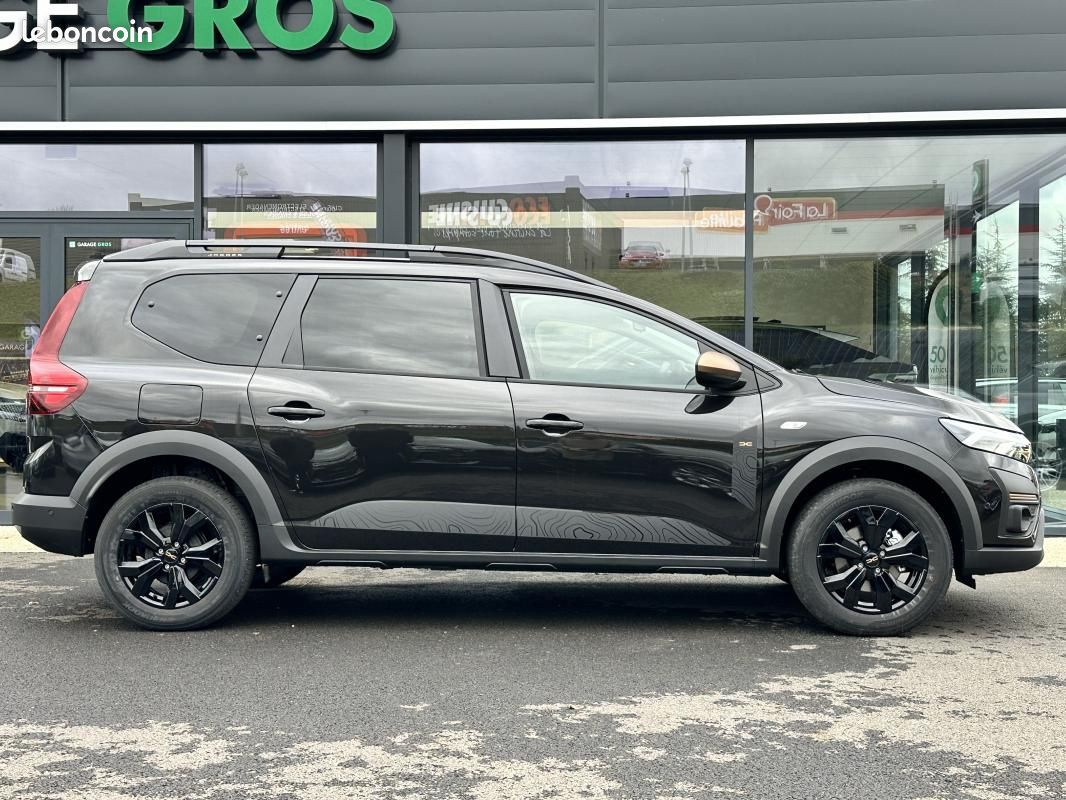 Dacia Jogger1.6 hybrid 140ch Extreme 5 places NOIR (image 6)