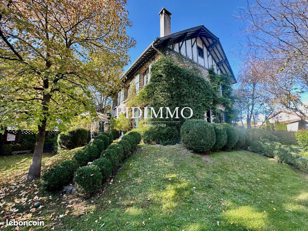 Maison 8 pièces 196 m² · à Saint-Maur-des-Fossés · 196 m² · 1 345 000 €